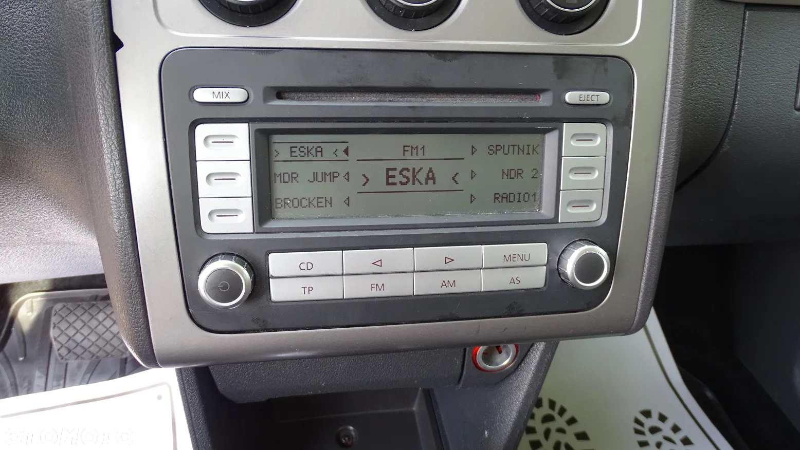 Volkswagen Touran 1.9 TDI DPF Cross DSG - 17