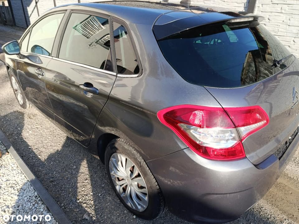 Citroën C4 VTi 95 Attraction - 9