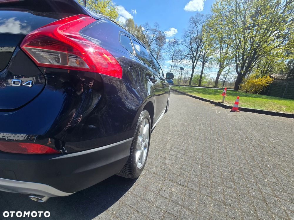 Volvo V40 D4 Geartronic Summum - 24