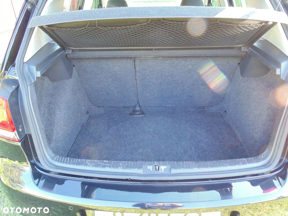 Volkswagen Golf 1.6 TDI DPF BlueMotion Technology Comfortline - 12