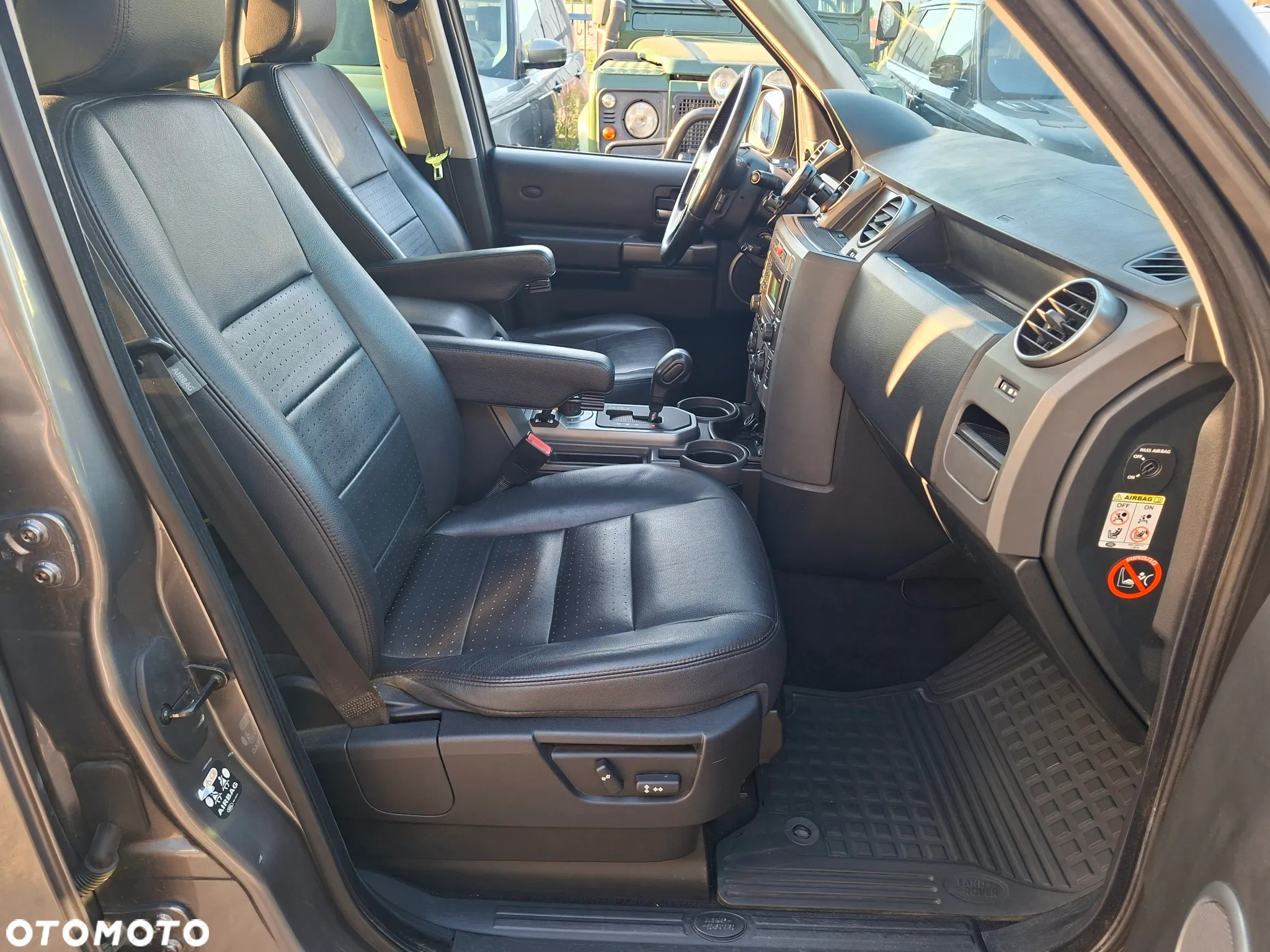Land Rover Discovery TD V6 HSE - 23
