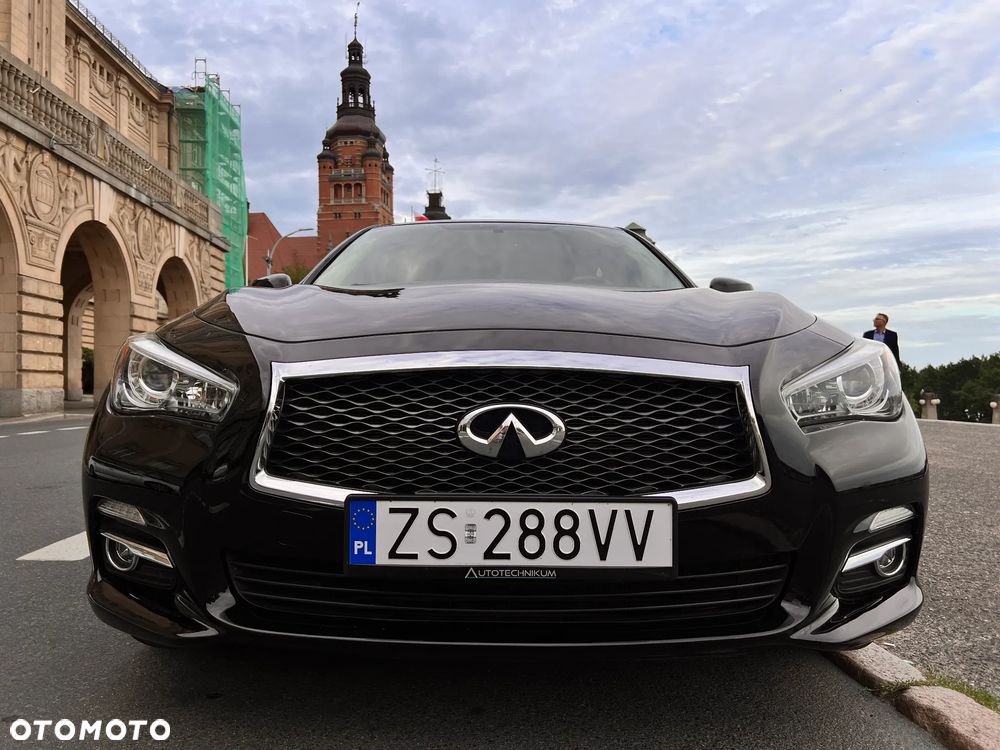 Infiniti Q50 2.0t Premium Executive - 3