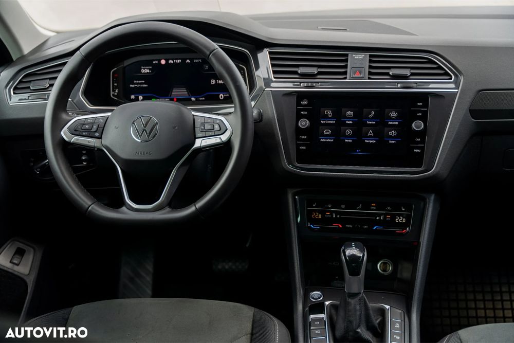 Volkswagen Tiguan 2.0 TDI 4Mot DSG Elegance - 17