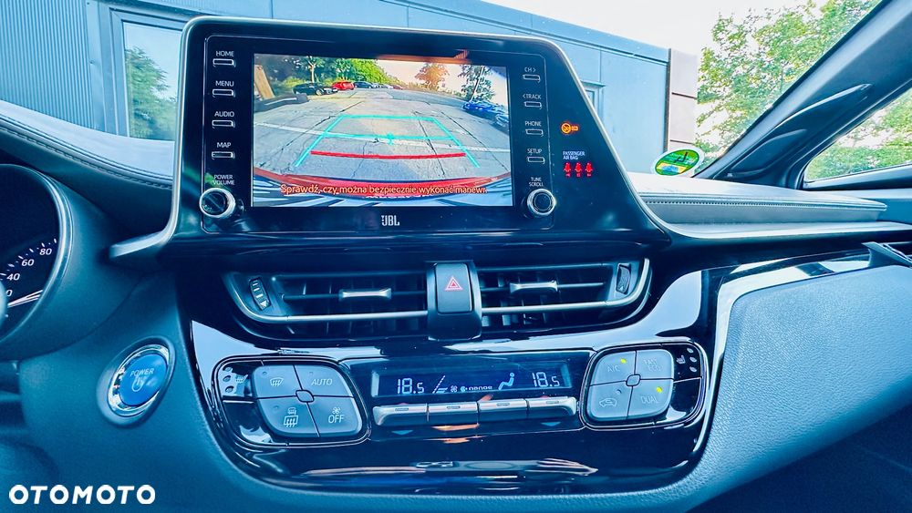 Toyota C-HR 2.0 Lounge - 32