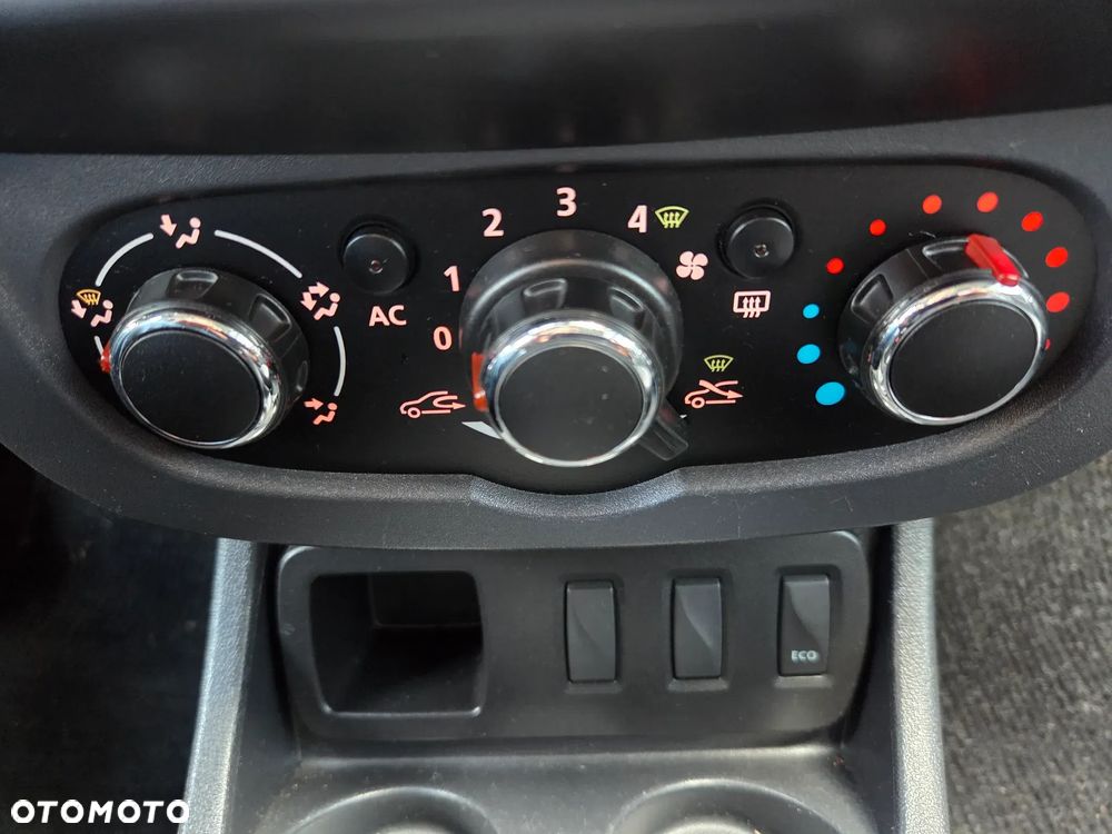 Dacia Duster 1.2 TCe Laureate - 23