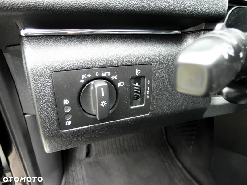 Mercedes-Benz Klasa B 180 CDI DPF Special Edition - 31