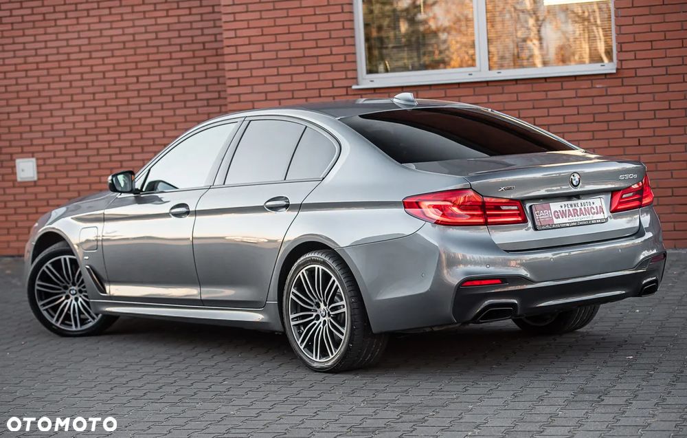 BMW Seria 5 530e iPerformance xDrive M Sport sport - 27