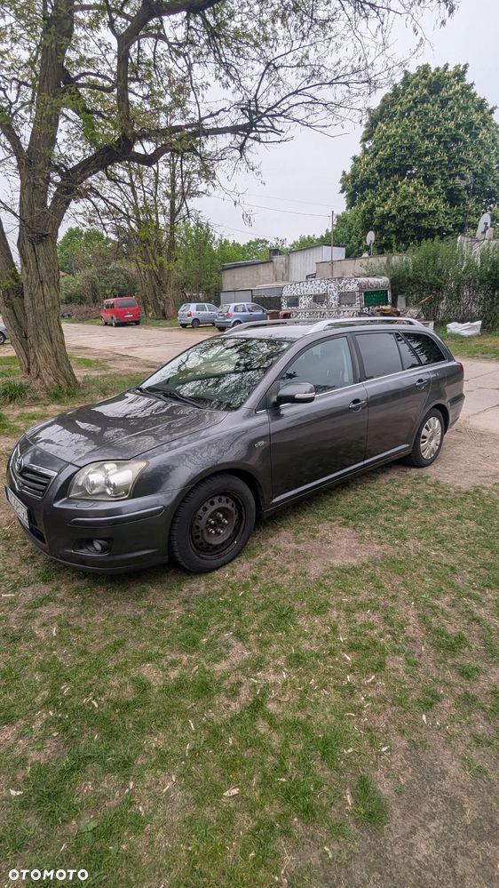 Toyota Avensis 2.2 D-4D X - 14