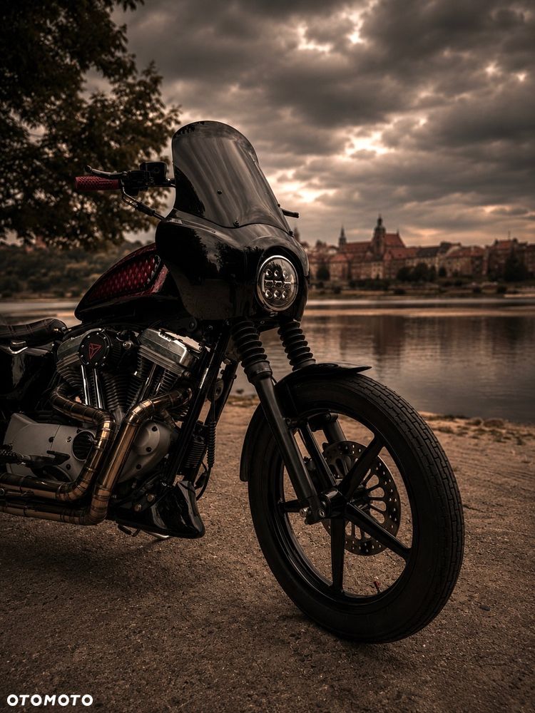 Harley-Davidson Sportster Custom 883C - 7