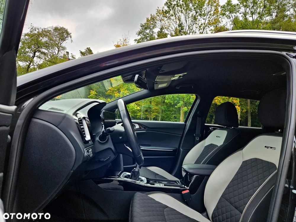 Kia Ceed SW 1.4 T-GDI OPF GT Line - 22