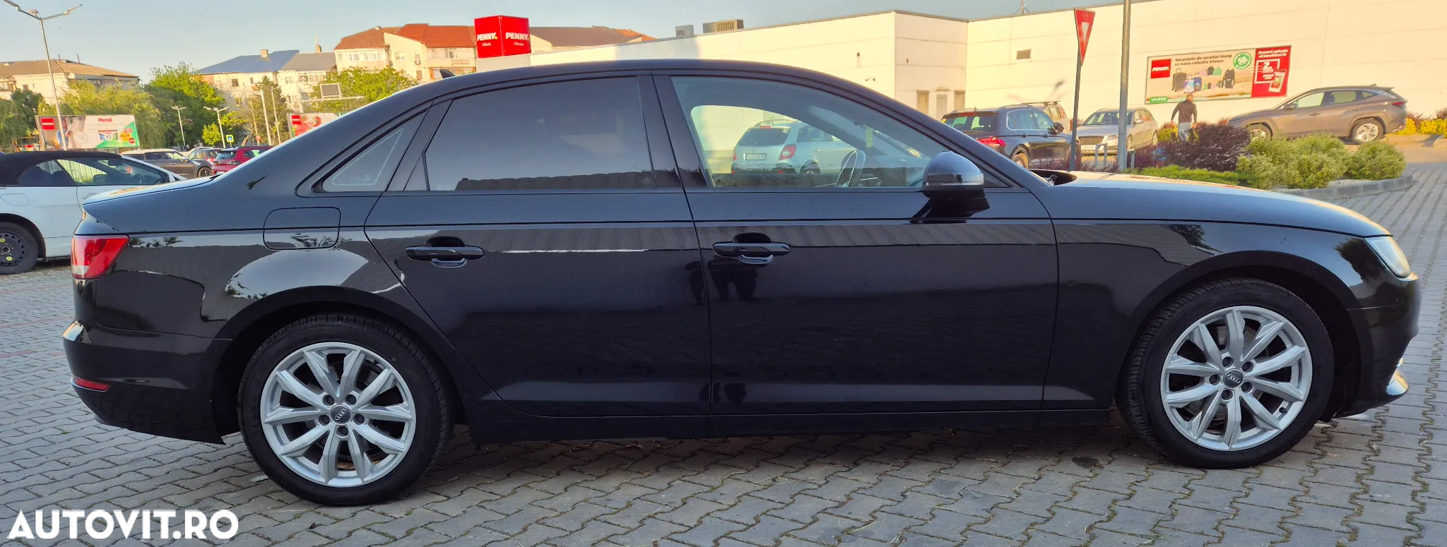 Audi A4 - 4