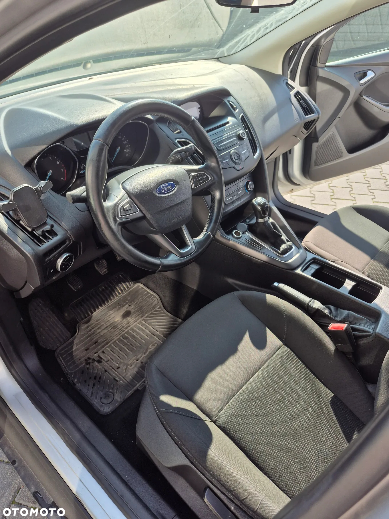 Ford Focus 1.6 Trend - 10