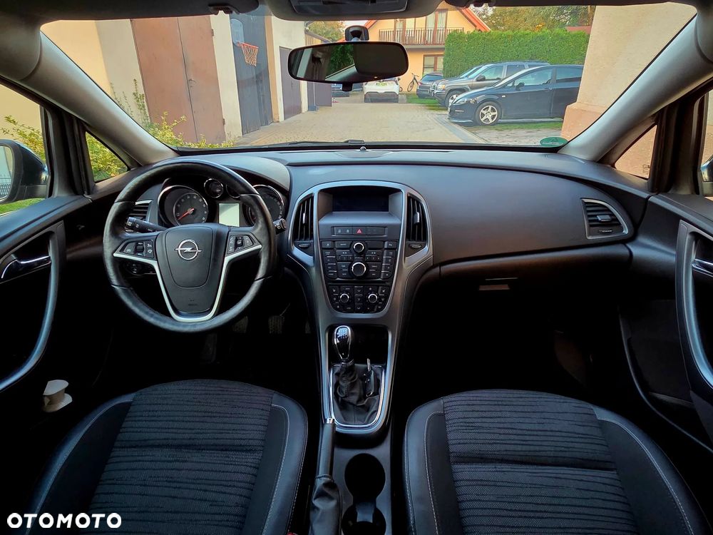 Opel Astra 1.4 Turbo Edition Sport - 4