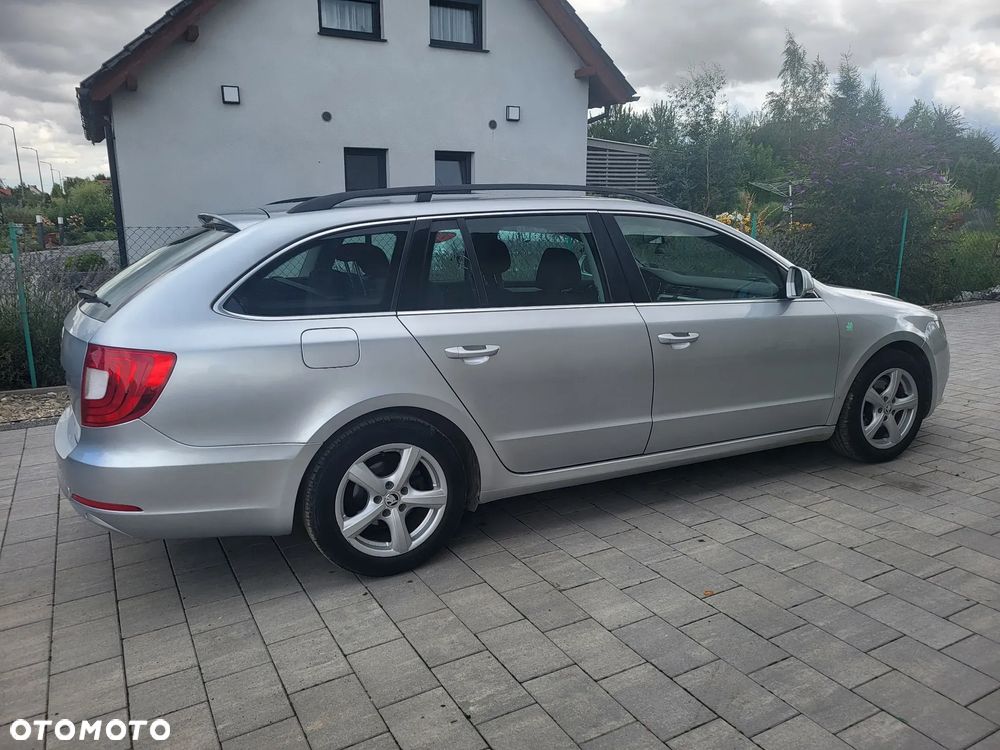 Skoda Superb 1.6 TDI GreenLine - 6