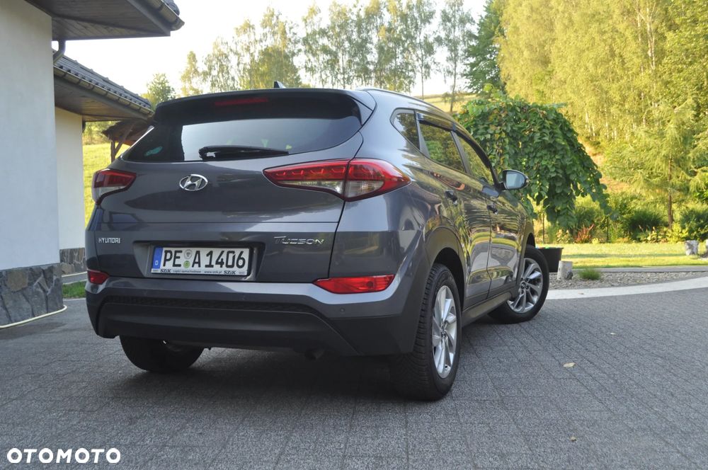 Hyundai Tucson blue 1.7 CRDi 2WD Style - 9