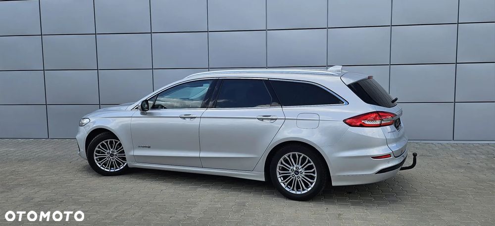 Ford Mondeo 2.0 Hybrid Titanium - 11