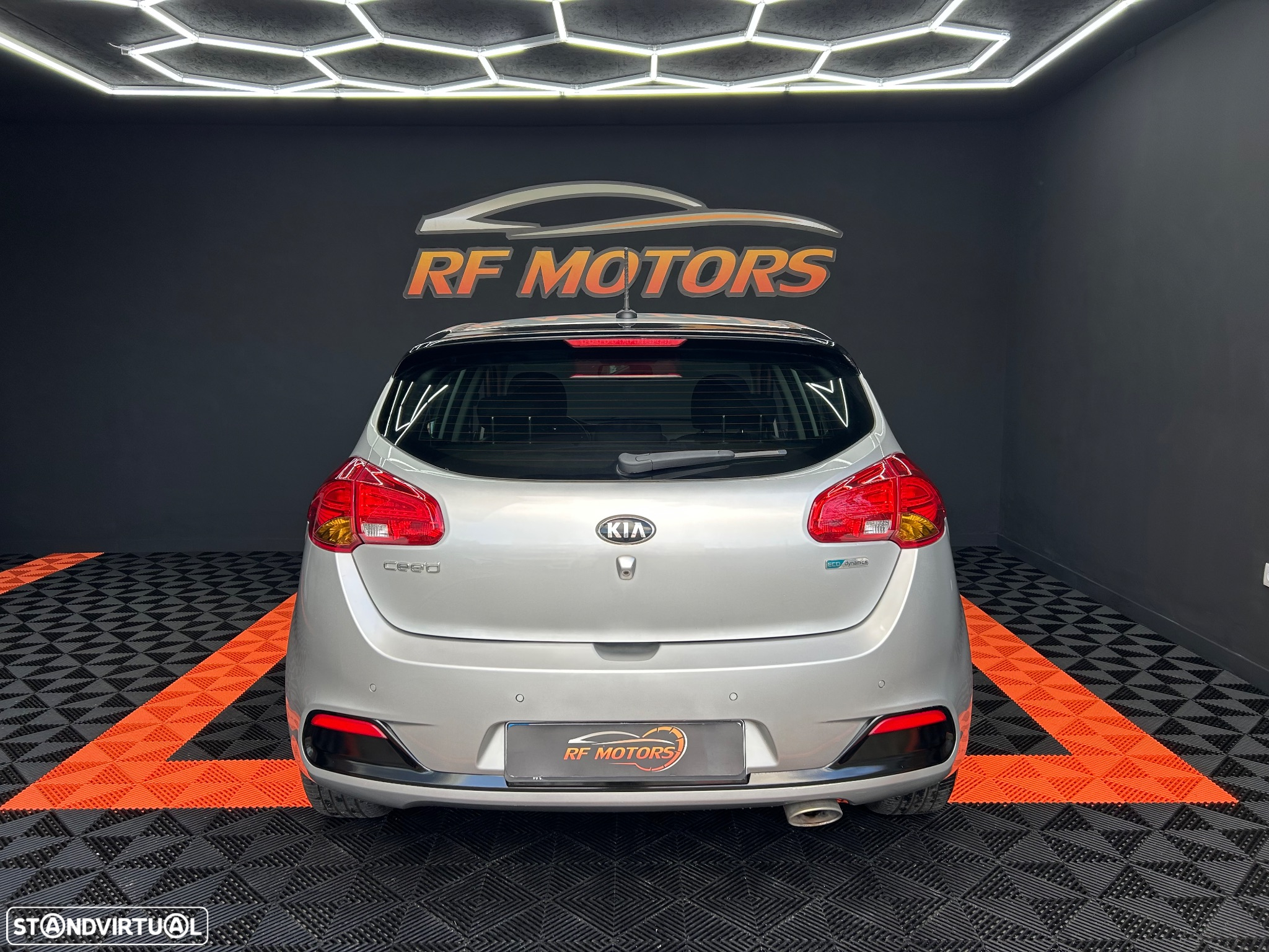 Kia Ceed 1.6 CRDi ECO - 6