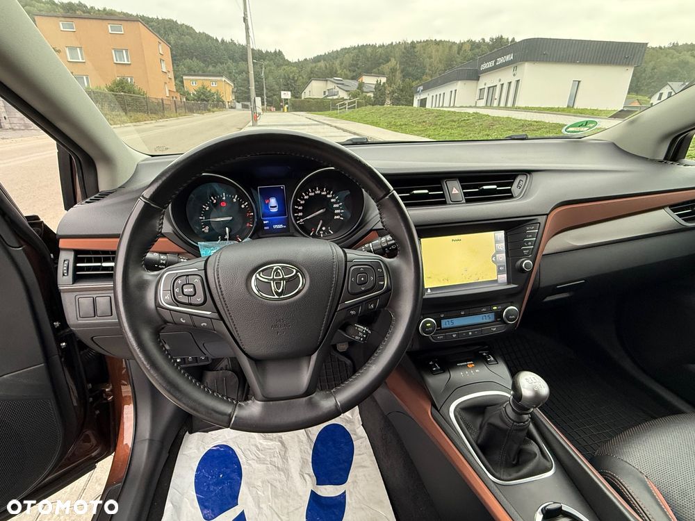Toyota Avensis Touring Sports 1.8 Edition S+ - 27