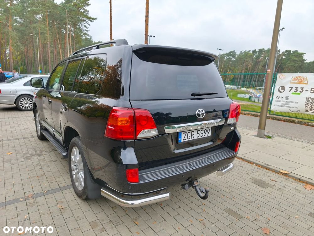 Toyota Land Cruiser 2013 photo 5