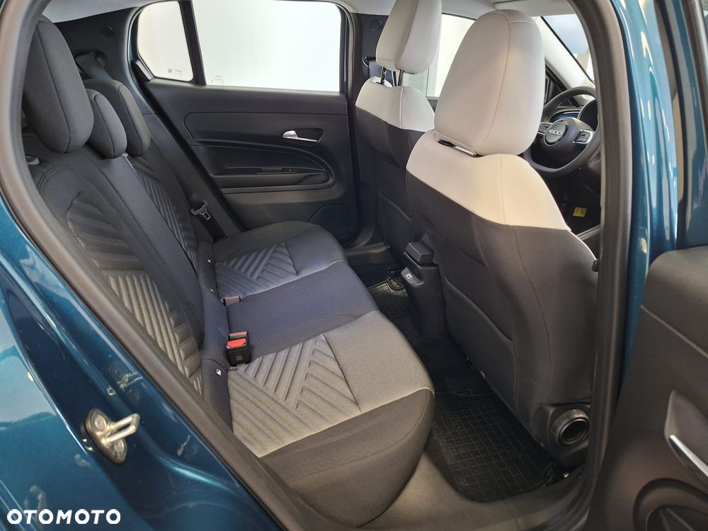 Fiat 600 1.2 Turbo Icon eDCT - 12