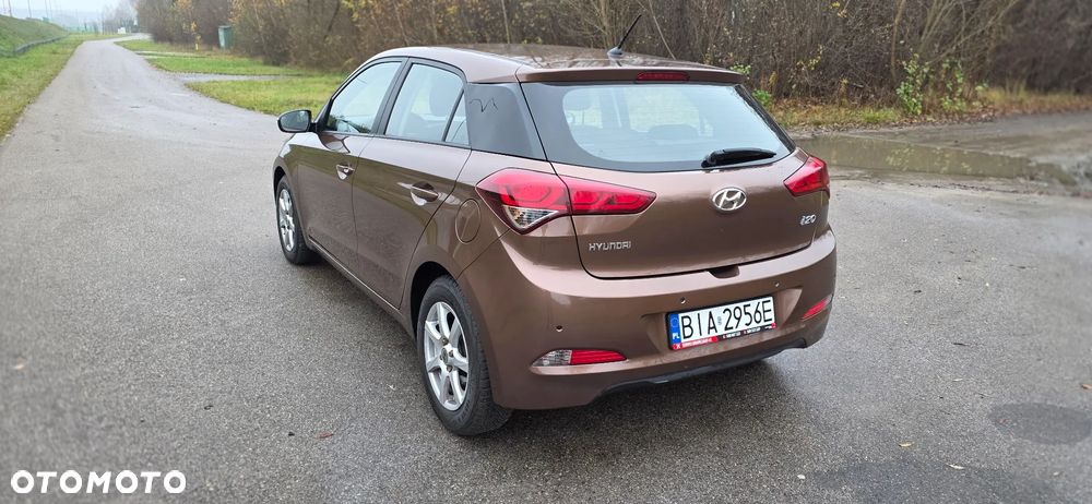 Hyundai i20 1.2 YES Silver - 11