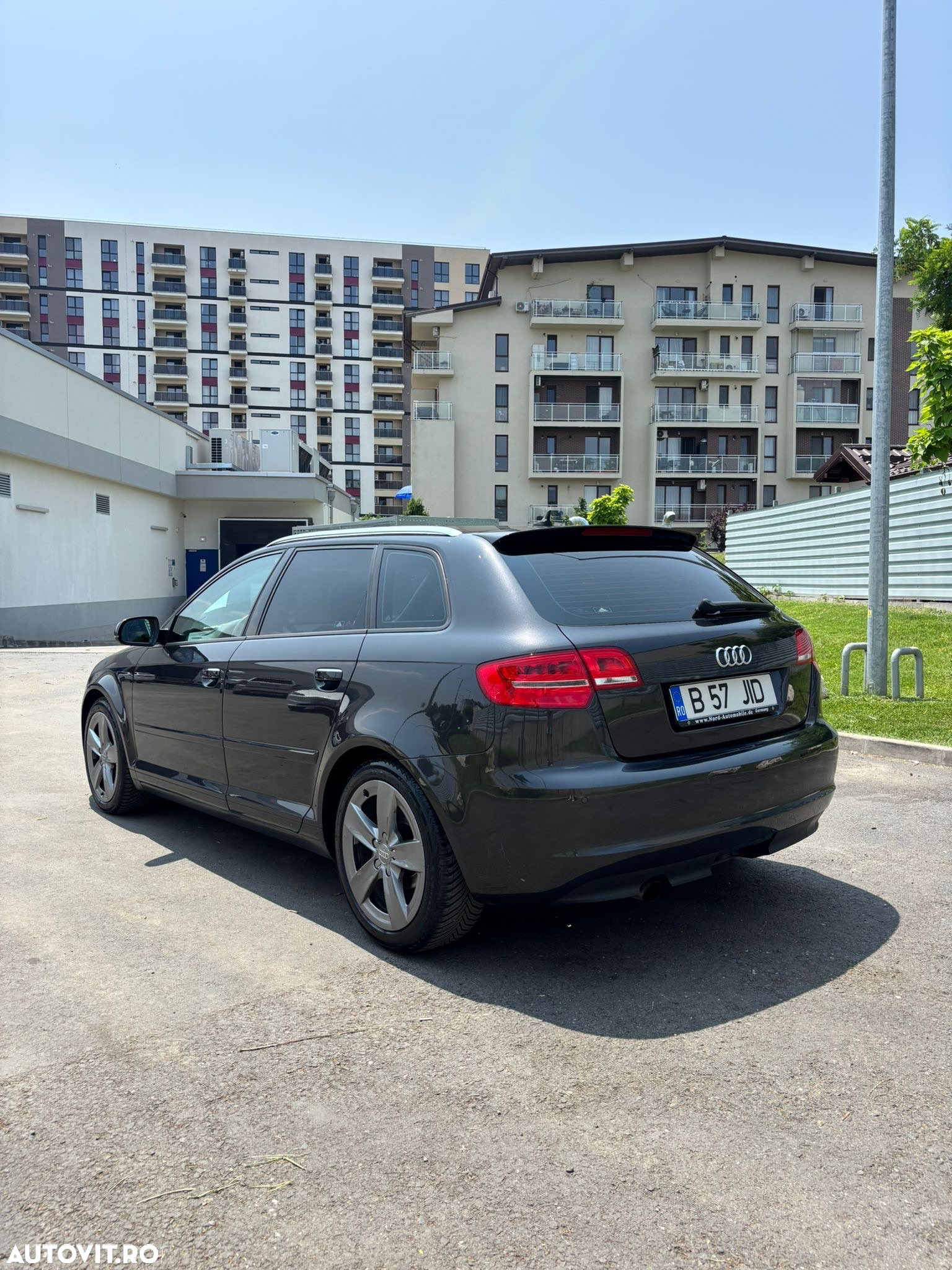 Audi A3 2.0 TDI Sportback DPF (DSG) S tronic Ambition - 6