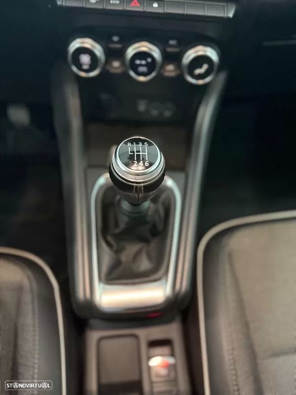 Renault Captur 1.5 dCi Exclusive - 18