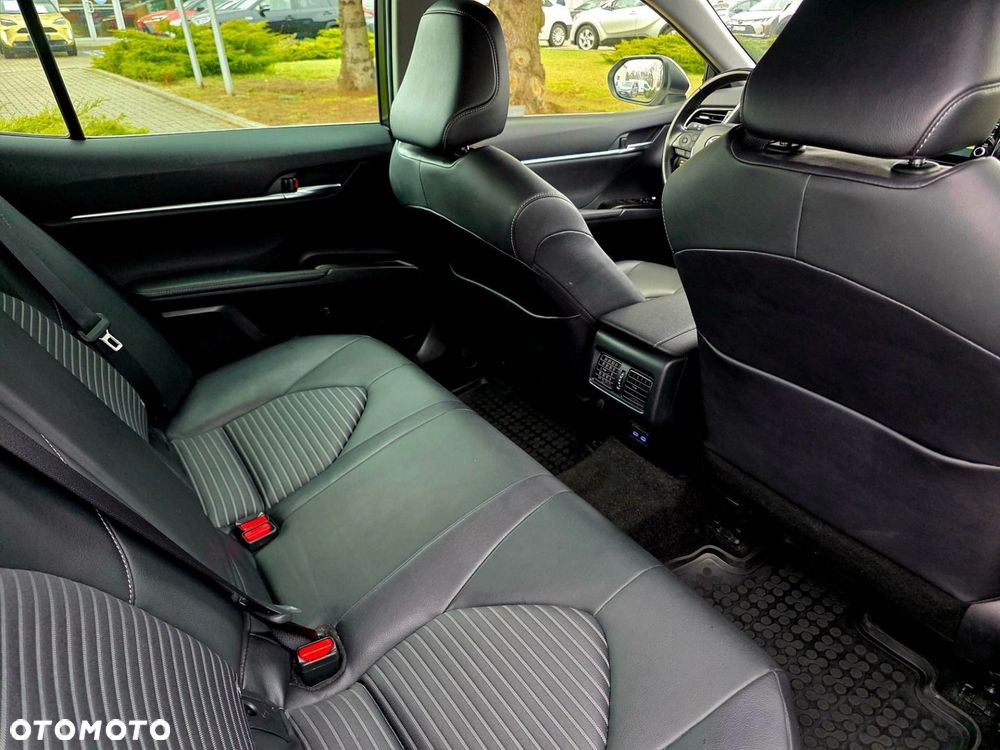 Toyota Camry 2.5 Hybrid Prestige CVT - 14