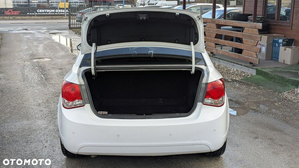 Chevrolet Cruze - 33