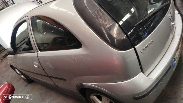 Para Peças Opel Corsa C - 3