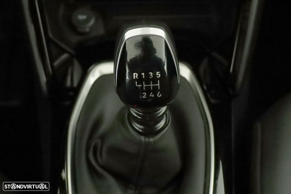 Peugeot 2008 1.2 PureTech Allure - 14