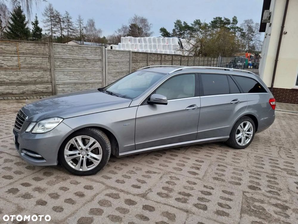 Mercedes-Benz Klasa E 350 CDI 4-Matic BlueEff Avantgarde - 21
