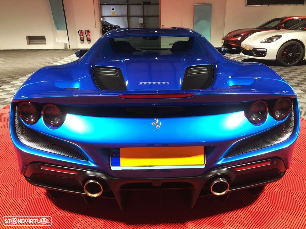 Ferrari F8 Tributo Spider - 5