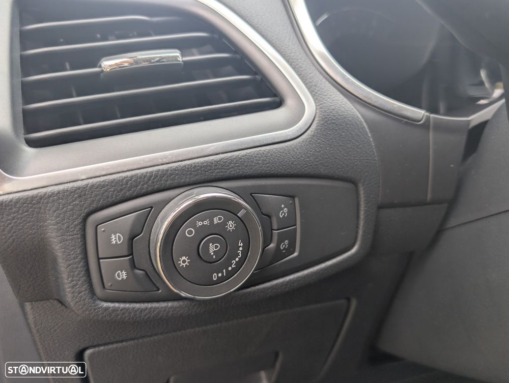 Ford S-Max 2.0 TDCi Titanium - 17