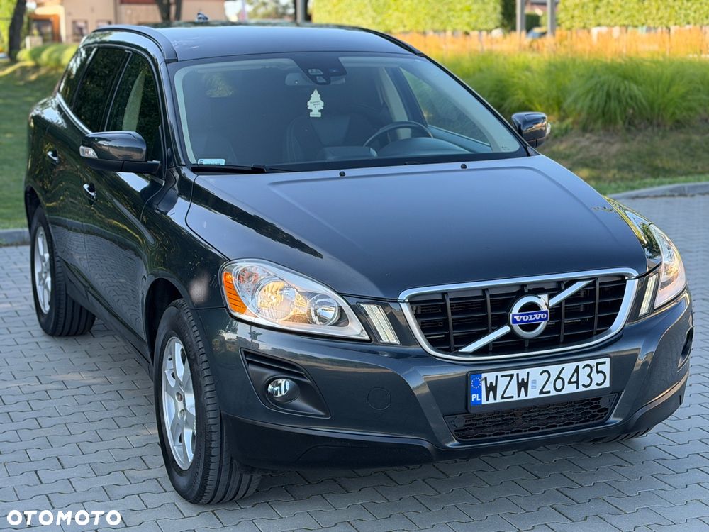 Volvo XC 60 D5 AWD Momentum - 6