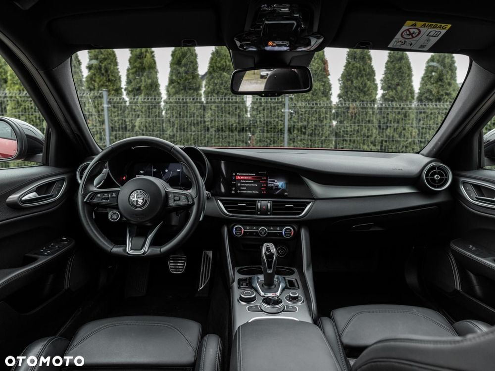 Alfa Romeo Giulia - 22