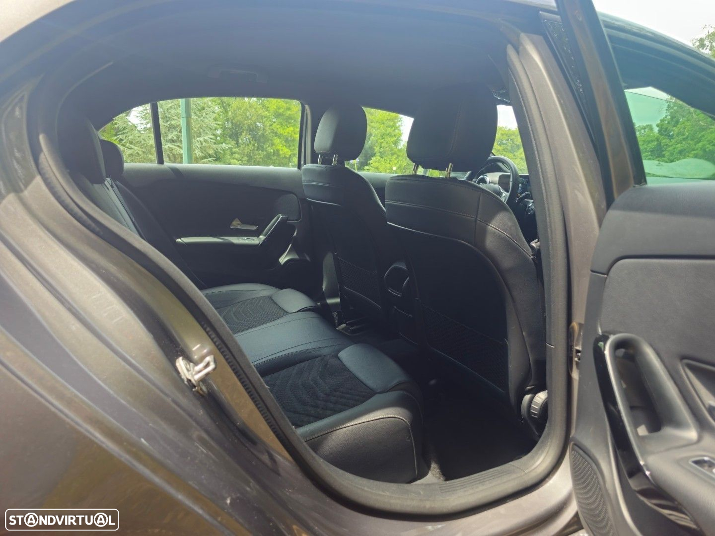Mercedes-Benz A 180 d 7G-DCT - 31
