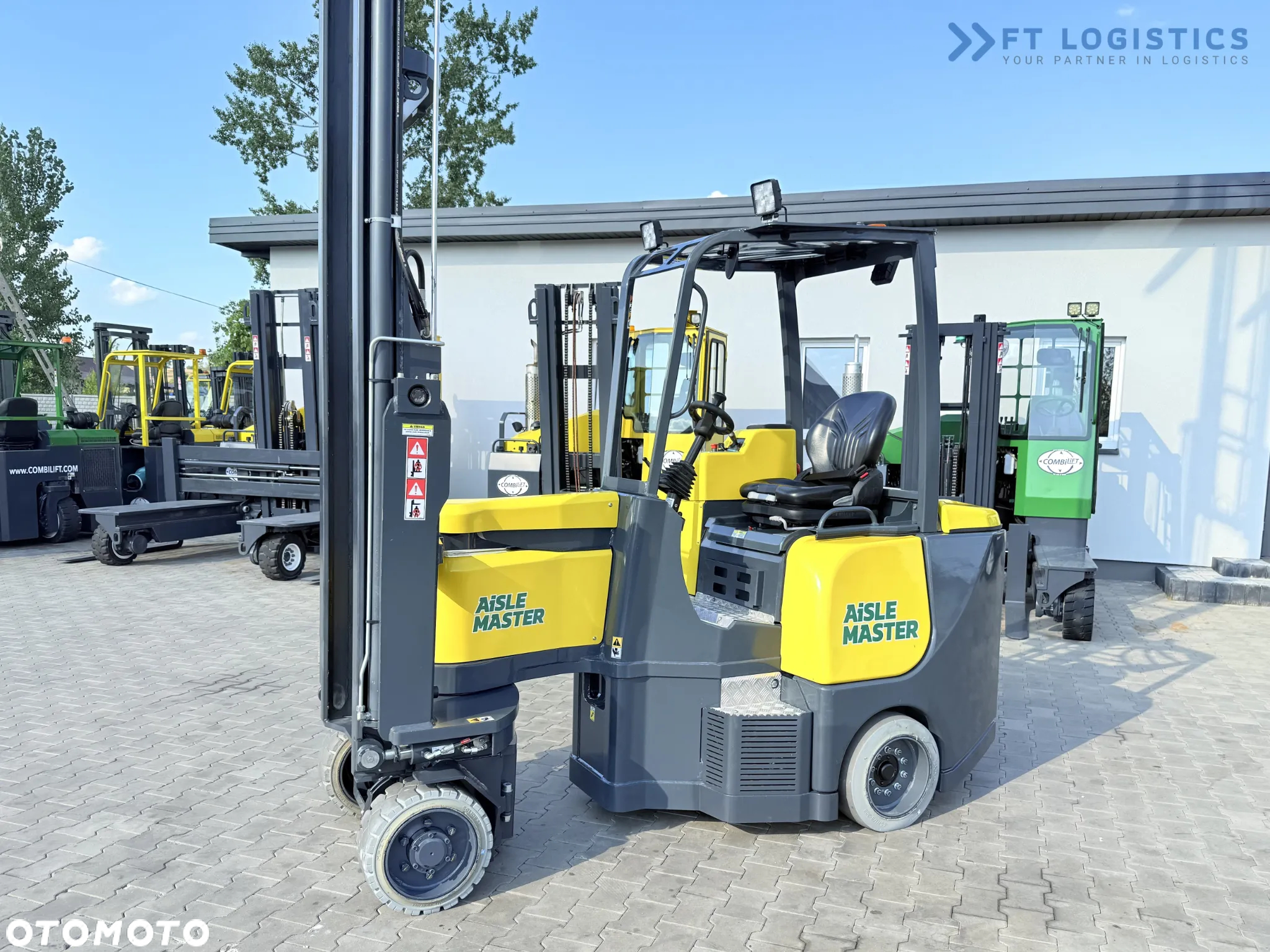 Combilift AISLE MASTER 20SHE / PRZEGUBOWY WÓZEK WIDŁOWY / TRIPLEX 8500MM / ELEKTRYCZNY / WOLNY SKOK / PRZESUW WIDEŁ / NOWE OPONY / JEDYNE 1176H / STAN IDEALNY / Szeroka oferta wózków czterokierunkowych i bocznych, dopasowanych do różnorodnych potrzeb i zastosowań - 36