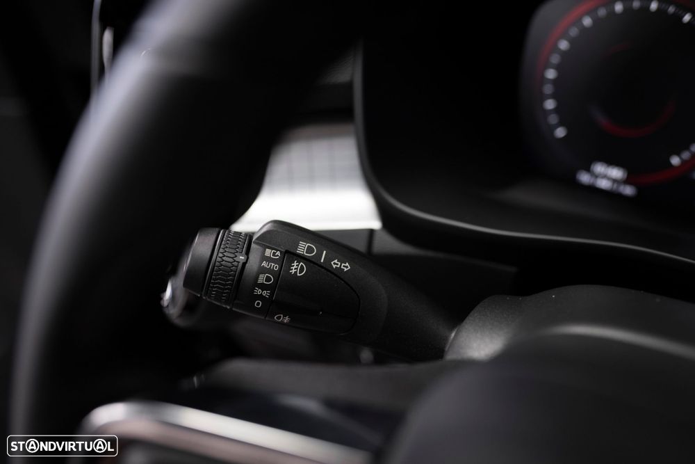 Volvo XC 40 - 18
