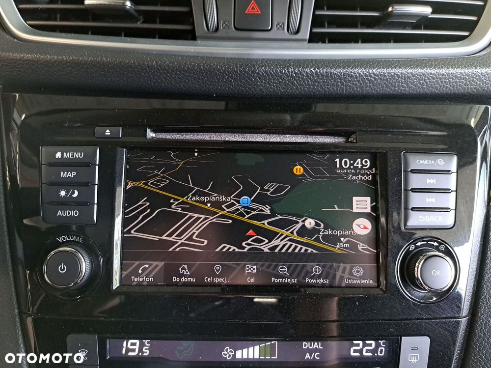 Nissan Qashqai 1.3 DIG-T N-Connecta DCT - 22