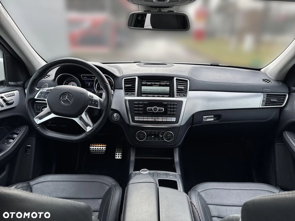 Mercedes-Benz ML 63 AMG 4Matic AMG SPEEDSHIFT 7G-TRONIC - 13