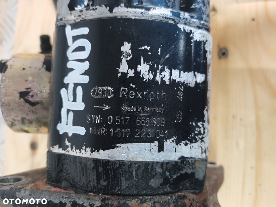 Pompa hydrauliczna Fendt Vario {Rexroth 1517223040} - 7