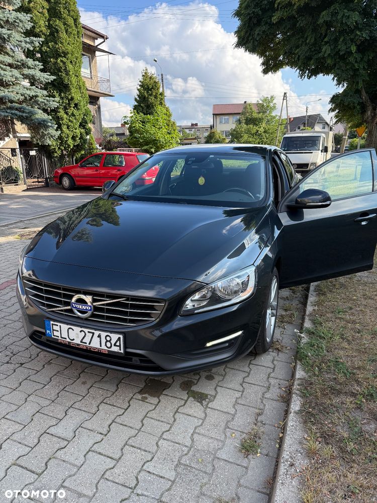 Volvo S60 D2 Momentum - 12