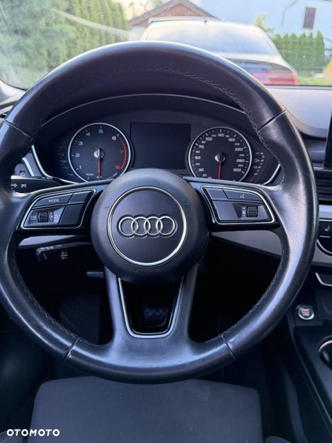 Audi A4 Limousine 35 TFSI mHEV Advanced S tronic - 14