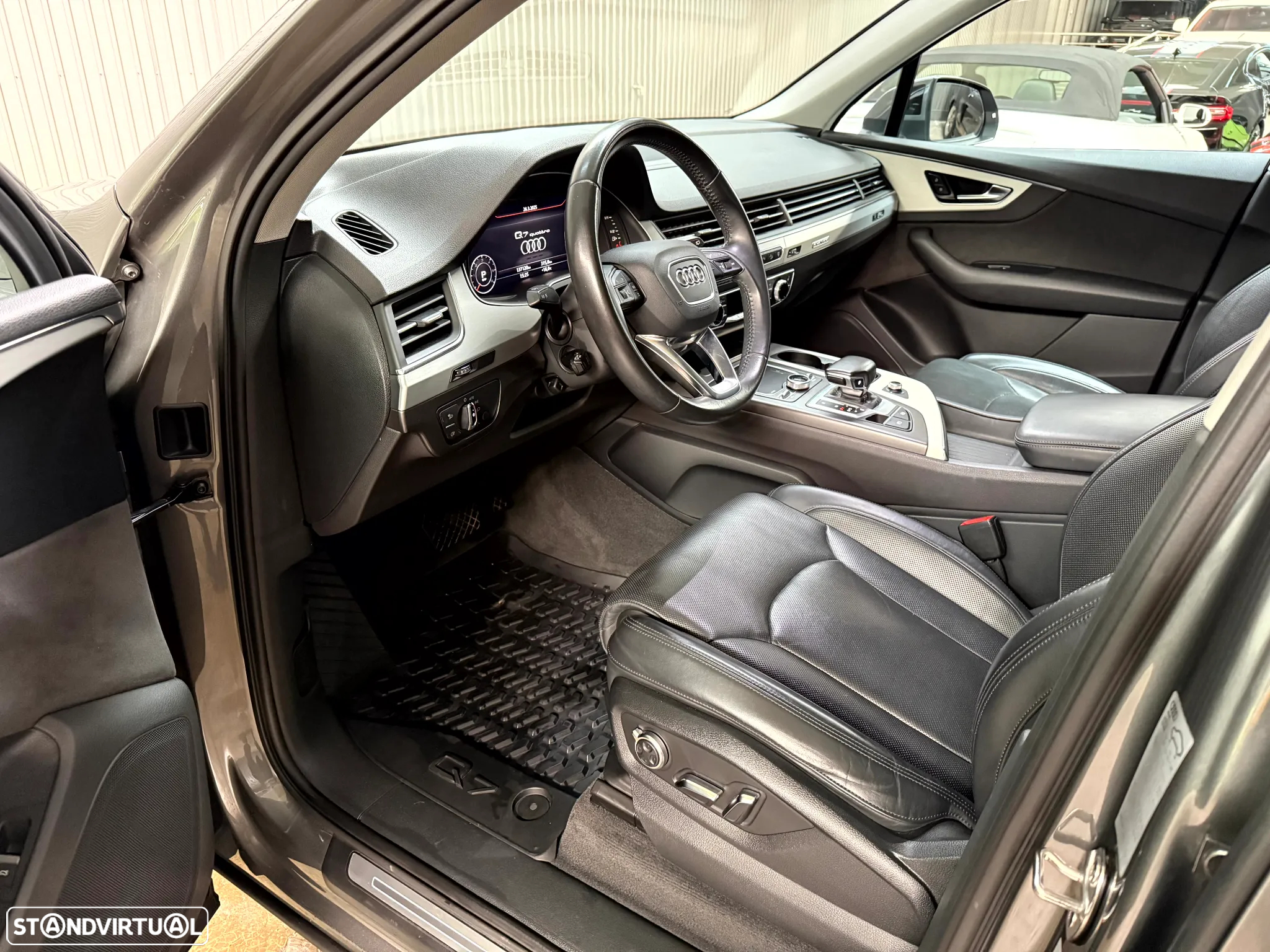Audi Q7 3.0 TDI quattro S-line Tiptronic 7L - 16