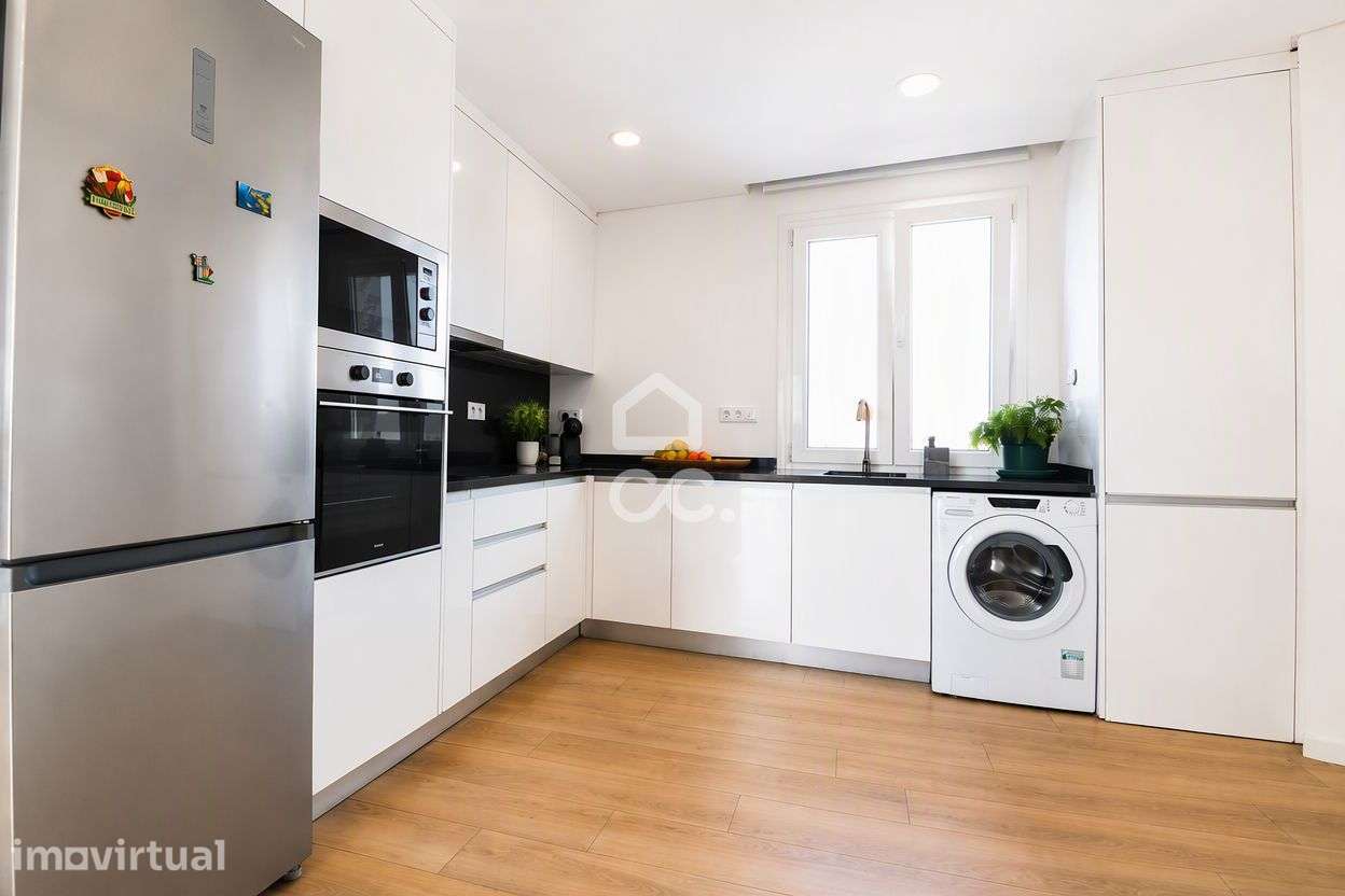 Apartamento T2 seminovo com estacionamento e churrasqueira em Maçãs de - Grande imagem: 4/32
