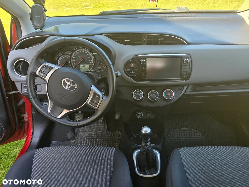Toyota Yaris 1.33 Premium - 7