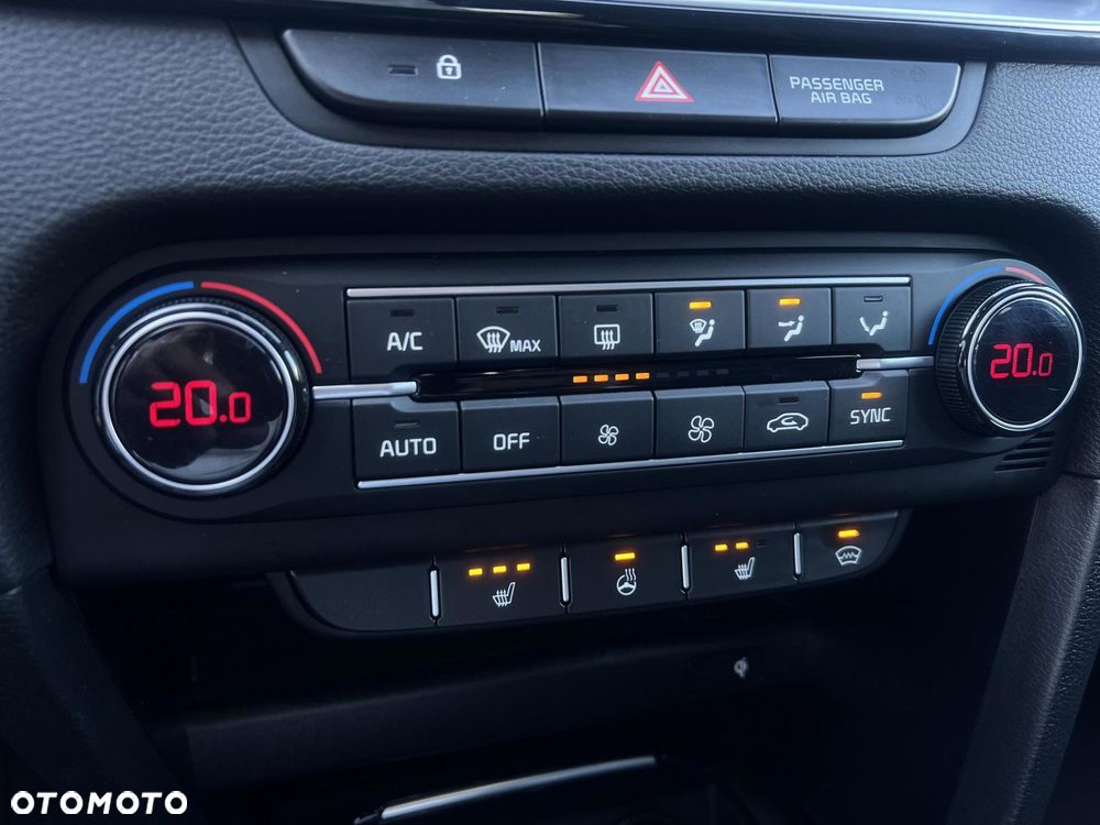 Kia XCeed 1.5 T-GDI Prestige Line DCT - 24