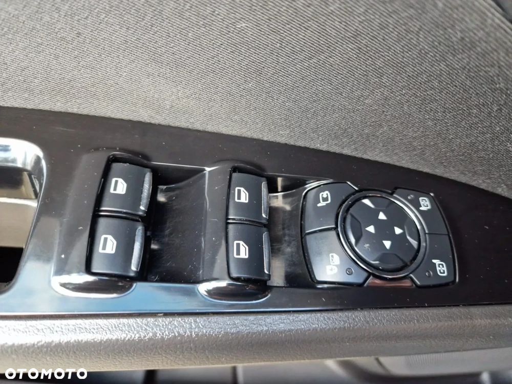 Ford Mondeo 2.0 TDCi Titanium - 29