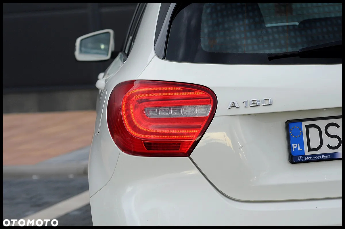 Mercedes-Benz Klasa A 180 7G-DCT - 23